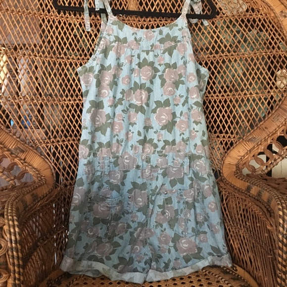 Vintage 90s rose floral button up short romper - Picture 3 of 9